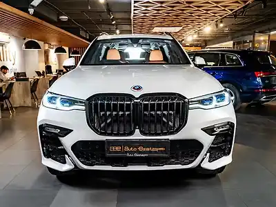 Second Hand बीएमडब्ल्यू x7 xDrive40i M Sport (Petrol) in दिल्ली