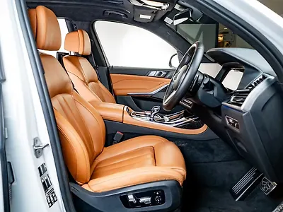 2022 BMW X7 xDrive40i M Sport (Petrol)