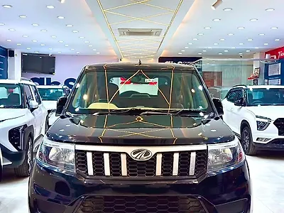 2022 Mahindra Bolero N8 1