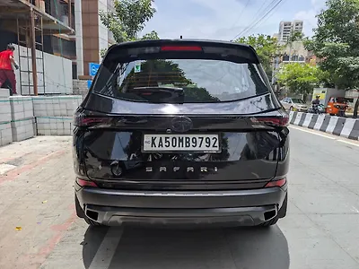 2023 Tata Safari Old Generation XZA Plus Red Dark Edition