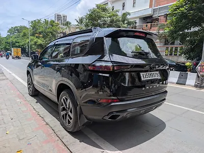 2023 Tata Safari Old Generation XZA Plus Red Dark Edition
