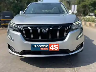 2024 महिंद्रा XUV700 AX7 2WD Petrol 2.0L Turbo Automatic 7 STR 1