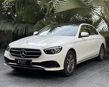 2021 Mercedes-Benz E-Class E200 1