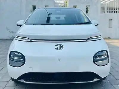 2025 एमजी विंडसर ईवी Essence 38.0 kWh 1