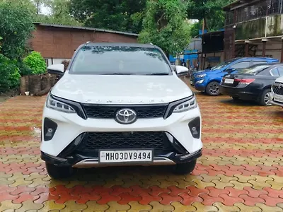 2023 Toyota Fortuner 4X2 2WD Diesel Turbo Automatic Dual Tone 1