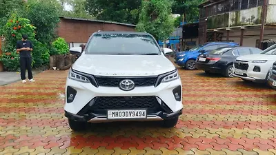 2023 Toyota Fortuner 4X2 2WD Diesel Turbo Automatic Dual Tone 1 2023 Toyota Fortuner 4X2 2WD Diesel Turbo Automatic Dual Tone 1
