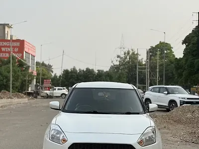 2023 Maruti Suzuki Swift VXi 1