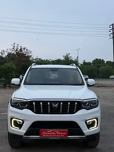 2023 Mahindra Scorpio N Z8 L 2WD Diesel 2.2L Turbo Automatic 7 STR Carbon Edition 1 2023 Mahindra Scorpio N Z8 L 2WD Diesel 2.2L Turbo Automatic 7 STR Carbon Edition 1
