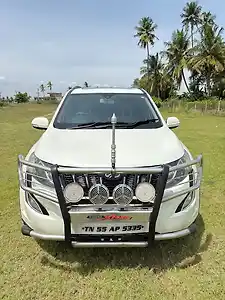 2016 महिंद्रा XUV500 w10 1.99 1 2016 महिंद्रा XUV500 w10 1.99 1