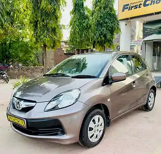 2014 होंडा ब्रियो एस एमटी 1 2014 होंडा ब्रियो एस एमटी 1