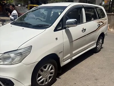 2013 Toyota Innova 2.5 G 7 STR BS-IV