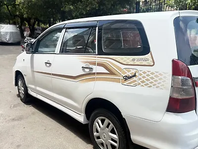2013 Toyota Innova 2.5 G 7 STR BS-IV