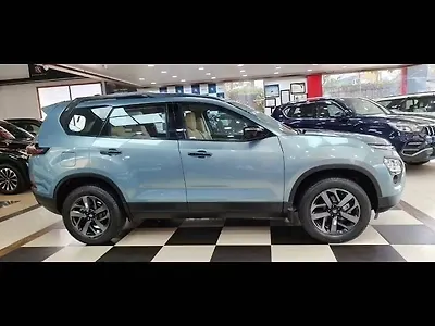 2022 Tata Safari XZA Plus 6S