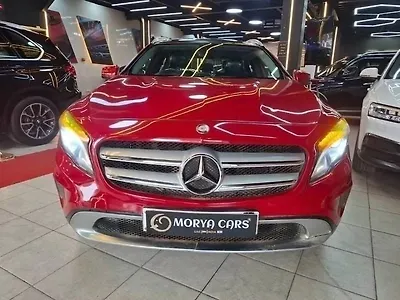 2015 Mercedes-Benz GLA 200 Sport 1
