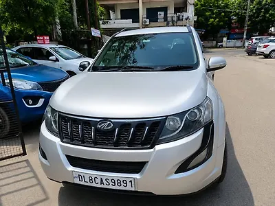 2018 Mahindra XUV500 W4 1
