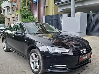 2018 Audi A4 30 TFSI Premium Plus