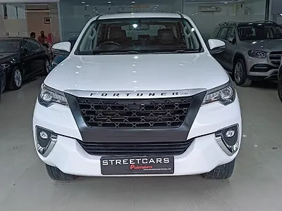 2019 Toyota Fortuner 2.8 4x4 AT [2016-2020] 1