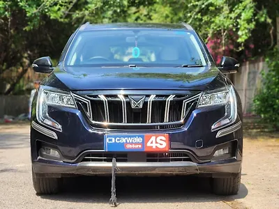 Second Hand Mahindra XUV700 AX 7 Petrol AT 7 STR [2021] in Delhi