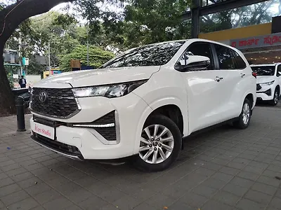2023 Toyota Innova Hycross GX Petrol Automatic (CVT) 8 STR