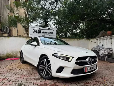 2022 Mercedes-Benz A-Class Limousine 200d 1