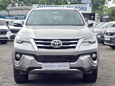 2017 Toyota Fortuner 2.8 4x2 AT [2016-2020] 1