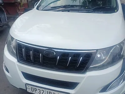 2017 Mahindra XUV500 W10 AWD 1