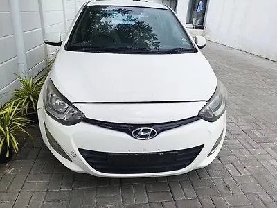 2012 Hyundai Verna Fluidic 1.6 CRDi SX 1