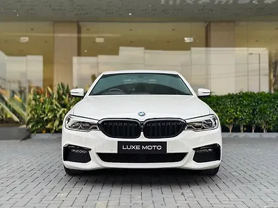 2019 BMW 5-Series 530d M Sport 1