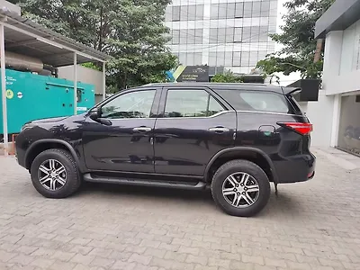 2025 Toyota Fortuner