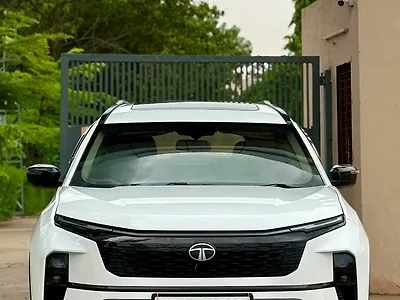 Second Hand Tata Safari Pure Plus 7 STR in Anand