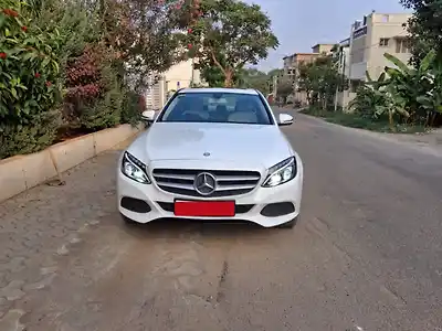 2016 मर्सिडीज़ बेंज़ सी-क्लास C 220d Mild Hybrid (Electric + Diesel) 2.0L Turbo Automatic 1