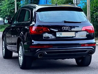 2013 Audi Q7 35 TDI Technology Pack + Sunroof