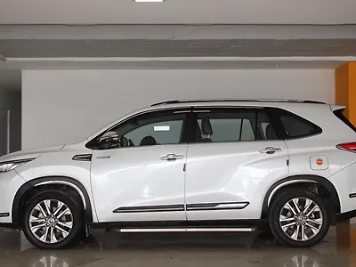 2024 Toyota Innova Hycross ZX (O) Hybrid (Electric + Petrol) Automatic (e-CVT) 7 STR