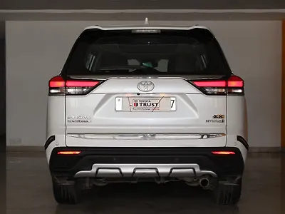2024 Toyota Innova Hycross ZX (O) Hybrid (Electric + Petrol) Automatic (e-CVT) 7 STR