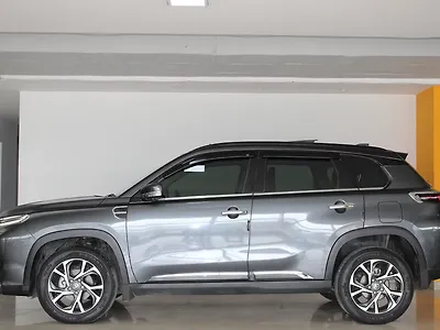 2024 Toyota Urban Cruiser Hyryder V AT NeoDrive