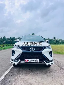 2022 Toyota Fortuner 4X2 AT 2.8 Legender 1 2022 Toyota Fortuner 4X2 AT 2.8 Legender 1