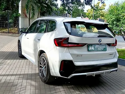 2025 BMW iX1 LWB eDrive20L M Sport