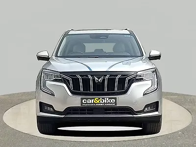 2023 Mahindra XUV700 AX 7 Luxury Pack Petrol AT 7 STR [2023-2024] 1