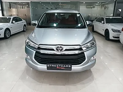 2017 Toyota Innova Crysta 2.4 V Diesel 1