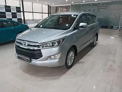 2017 Toyota Innova Crysta 2.4 V Diesel