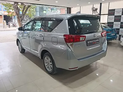 2017 Toyota Innova Crysta 2.4 V Diesel