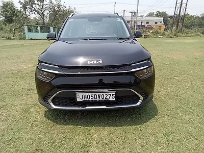 Second Hand Kia Carens Luxury Plus 1.5 Diesel MT 7 STR in Jamshedpur