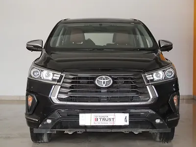 2022 Toyota Innova Crysta ZX 2.4 7 STR 1