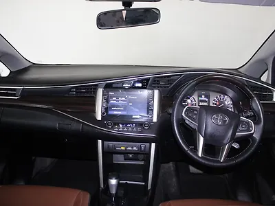 2022 Toyota Innova Crysta ZX 2.4 7 STR