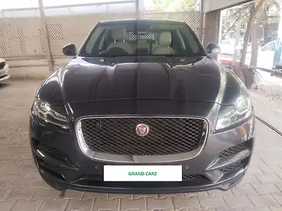 2019 Jaguar F-Pace Prestige 1