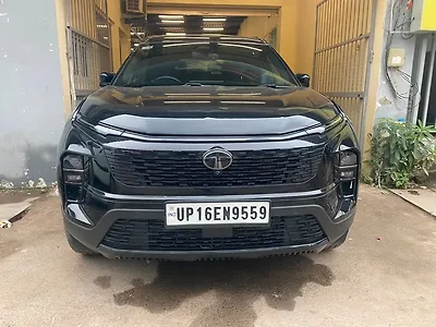 2024 Tata Safari Accomplished Dark Edition 7 STR 1