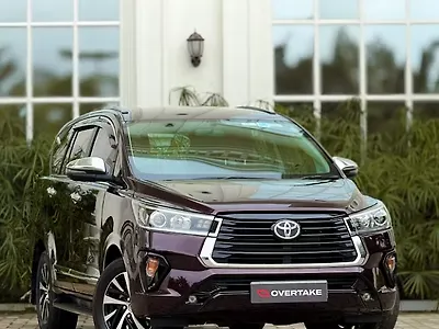2021 Toyota Innova Crysta ZX 2.4 7 STR 1