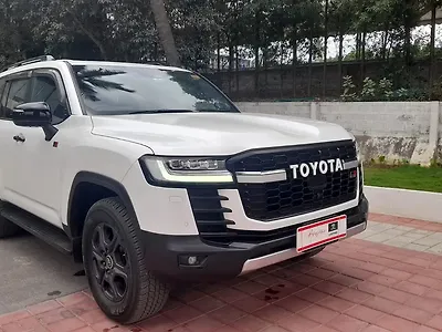 2025 Toyota Land Cruiser GR-S Diesel 3.3L Turbo Automatic