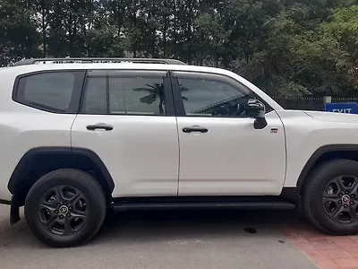 2025 Toyota Land Cruiser GR-S Diesel 3.3L Turbo Automatic