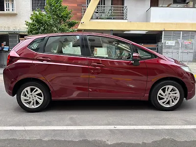 2018 Honda Jazz V CVT Petrol